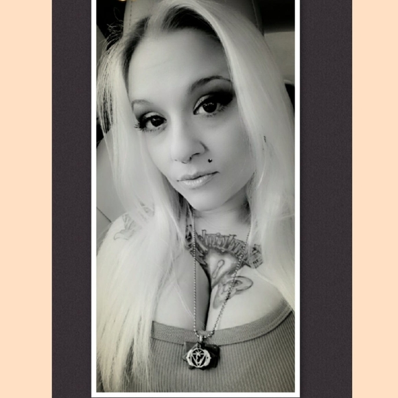 Meet your Posher, Bonnie - Picture 1 of 1